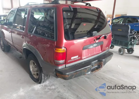 1999 Ford Explorer Eddie Bauer/Limited/Xlt from USA, damaged, VIN 1FMZU34E3XUC38183